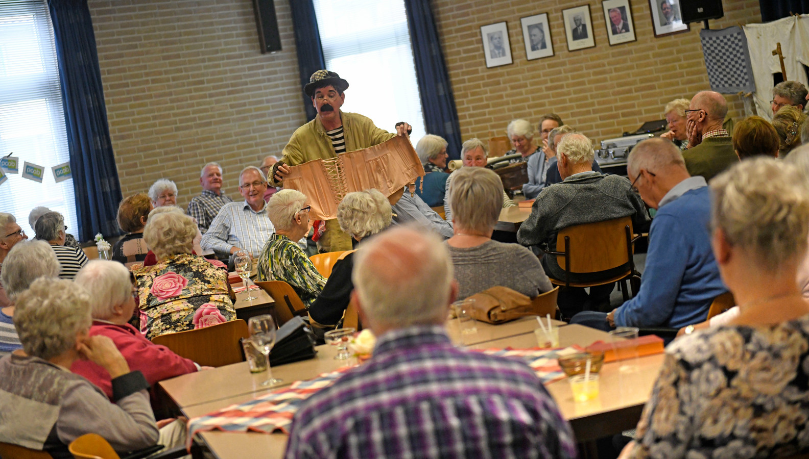 Vier jaar geleden vierde de PCOB Enschede nog het 50-jarig bestaan. Een gezellige bijeenkomst, maar nu lijkt het doek gevallen voor de ouderenbond.