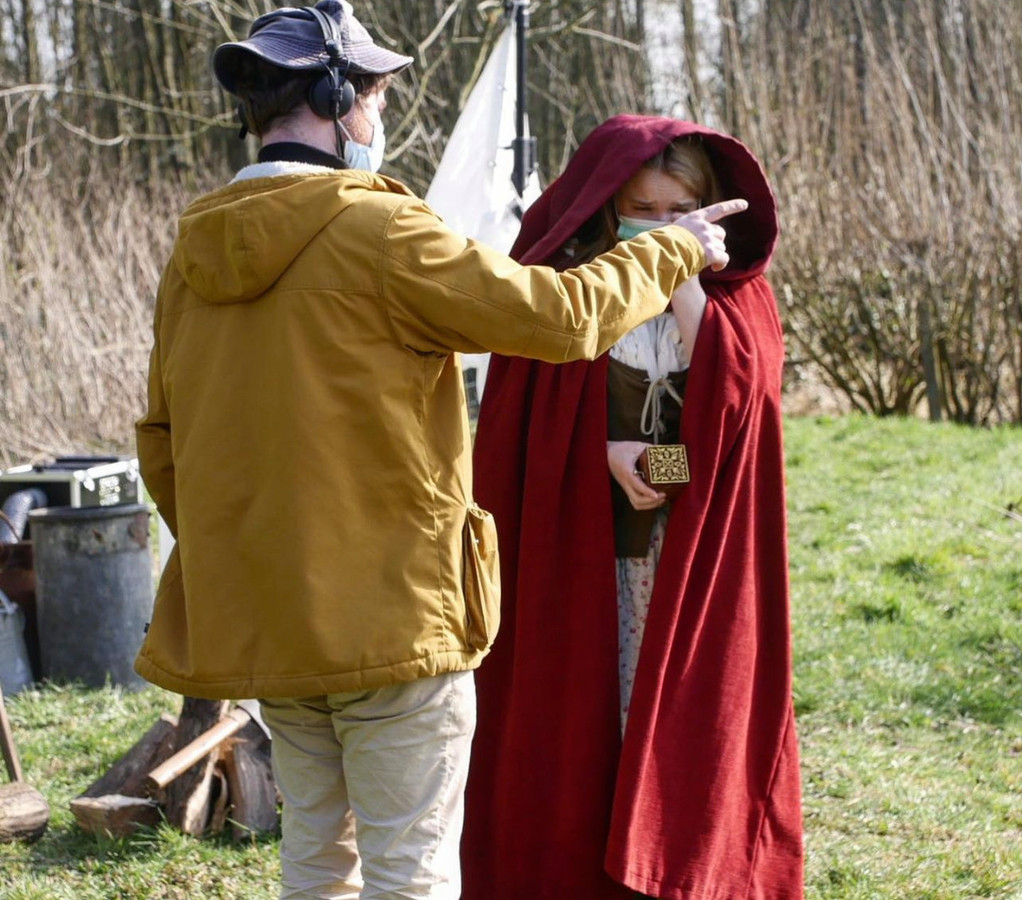 Tibo (24) maakt kortfilm met Sven De Ridder en Lotte Stevens “Klein