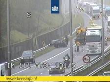 Ongeluk met meerdere auto's op A73 bij Wijchen: vertraging neemt af