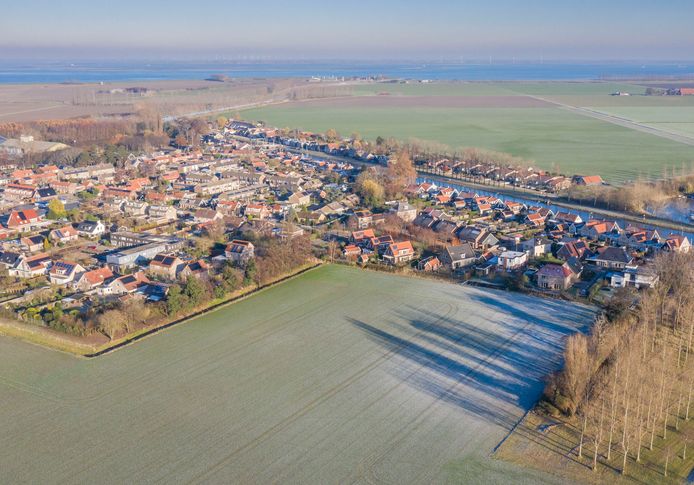 Op deze lap grond wordt de komende jaren een nieuwe wijk gebouwd in Wilhelminadorp. Dat zorgt nu al voor commotie.