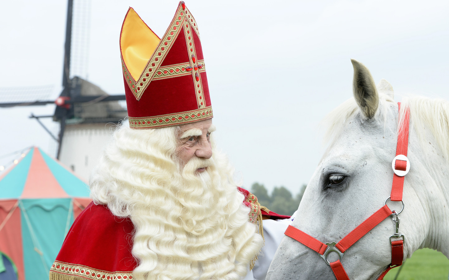 Bram van der Vlugt ‘Ik wil dat de Sint soms een vies woord zegt’ Foto bd.nl