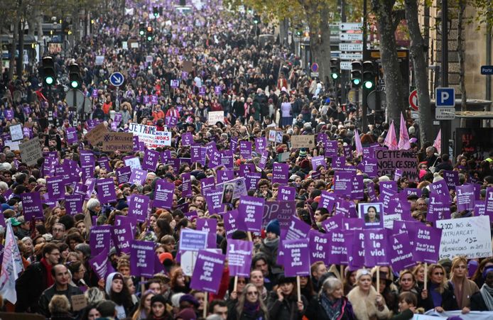 Protest tegen geweld tegen vrouwen, zaterdag in Parijs.