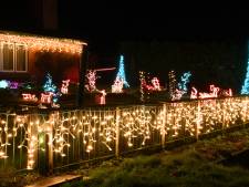 ‘Gekkenhuis’ bij kerststallenroute: ‘Even naar buiten, even de lichtjes opzoeken’