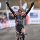 Van Aert profiteert van brute pech Van der Poel om magnifieke 4 op 4 te boeken