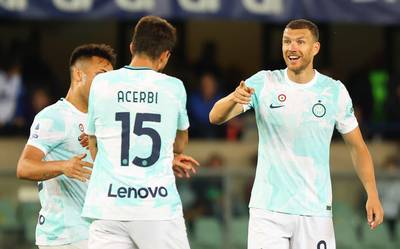 L’Inter écrase Vérone, l’AC Milan et ses quatre Belges freinés par Cremonese