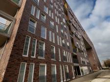 Einde discussie Franse balkons Abdijtuinen in Veldhoven nog niet in zicht: 'Het lijkt net een gevangenis’