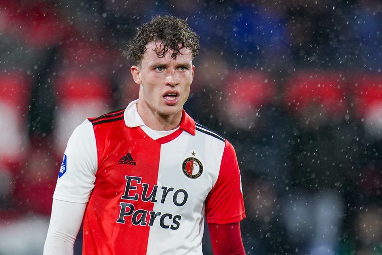 Mats Wieffer in de wedstrijd tegen PEC Zwolle. Beeld Kay Int Veen/Pro Shots