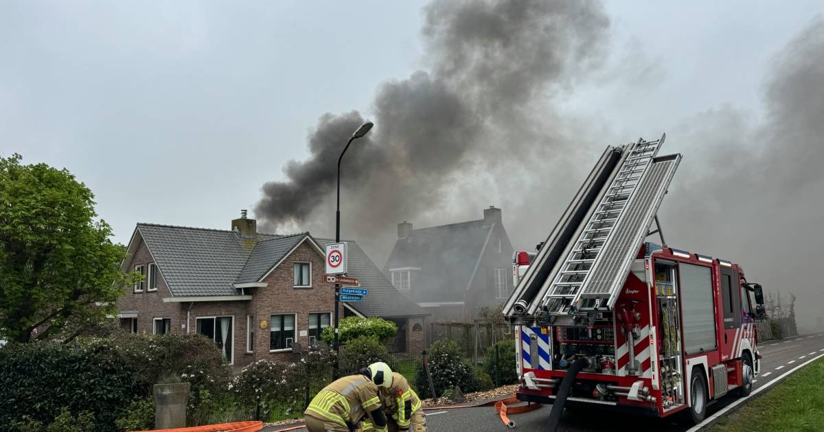 Grote brand bij slachterij in De Hoef onder controle
