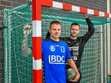 Profwielrenner als kartrekker in het handbal: ‘Teamsport past eigenlijk veel beter bij mij’