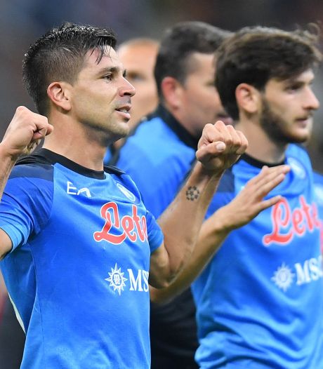 Napoli koploper op doelsaldo na zege bij AC Milan, Atalanta wint bij Roma