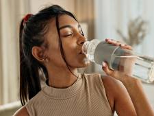 Water drinken helpt om gewicht te verliezen, klopt dat of is het een fabel?