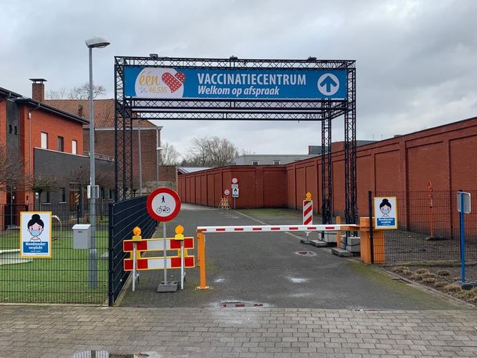 Vaccincatiecentrum De Zwaan in Mol.