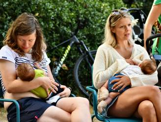 Jonge mama’s breken lans voor borstvoeding door samen de borst te geven in het Noordhof