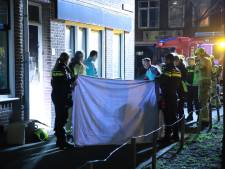 Vrouw gered bij woningbrand Kamperfoelieplein Den Haag