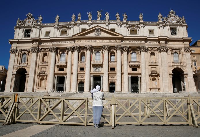 Het is stil in Vaticaanstad.