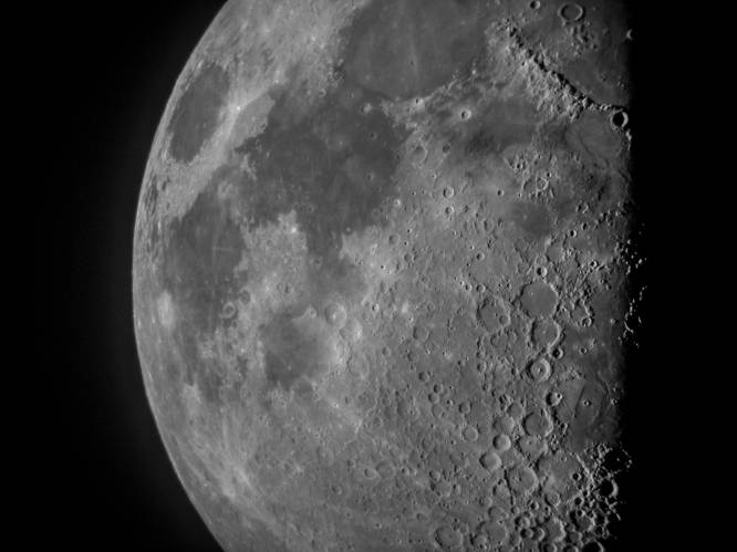 De verre kant van de maan heeft beduidend meer kraters, wetenschappers beweren te weten waarom
