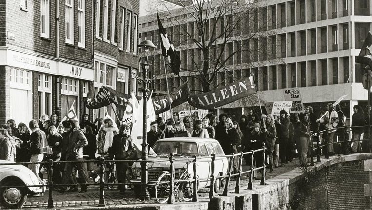 Protest bij de Nieuwmarkt, 1975. Beeld Pieter Boersma