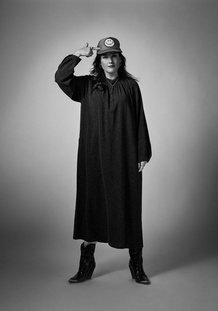 Tina de Bruin ‘Ik ben een soort hamster die de hele tijd vanuit een hoekje mensen zit te