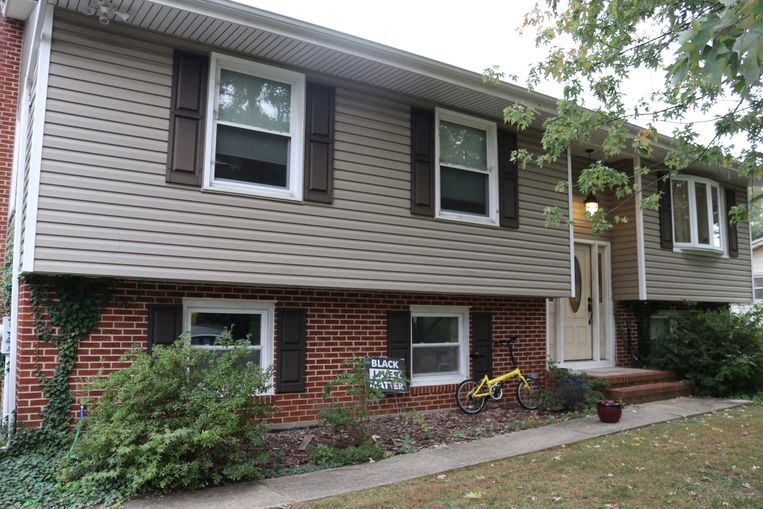 The home of the secret agents, Jonathan and Diana Toebbe.  The neighbors suddenly saw FBI agents around the house last weekend.  Image AP