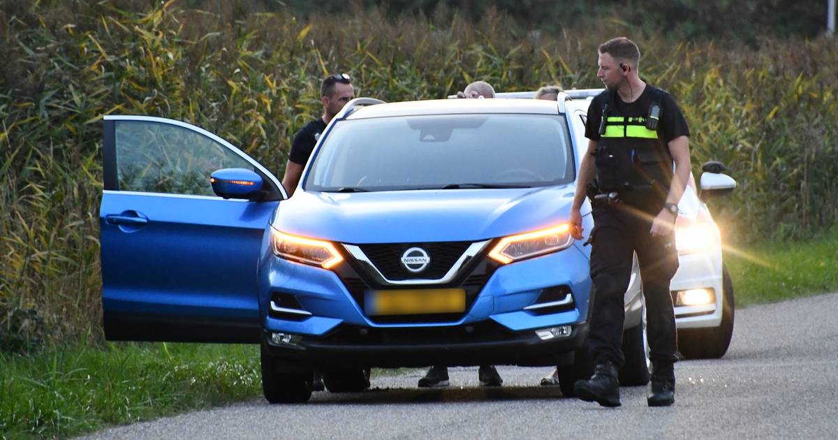 Botsing op de A12 bij Ede; slachtoffer met spoed naar ziekenhuis.