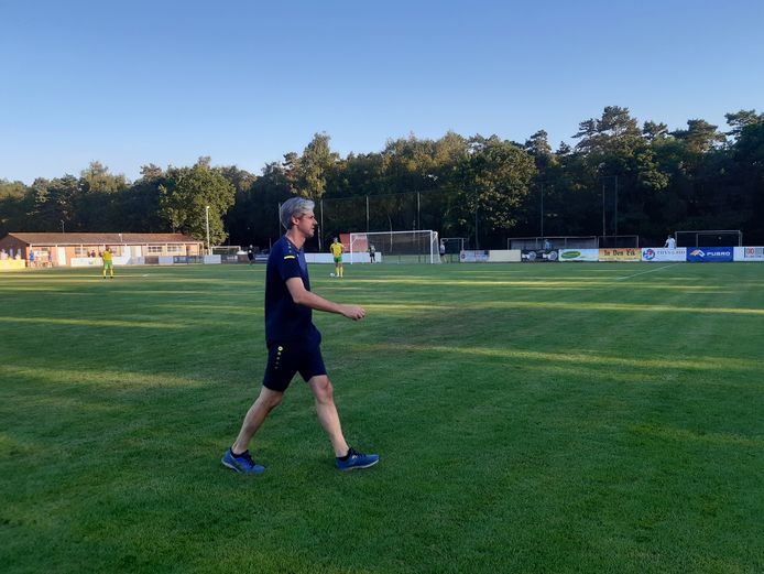 Kris De Backer komt met Lille mee aan de leiding in de derde periode.