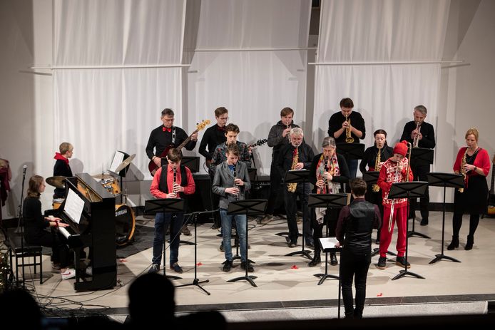MuzeBigBand tijdens Winterconcert 2019.