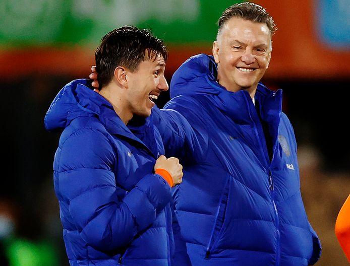 Steven Berghuis en Louis van Gaal.
