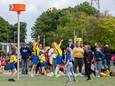 Het plezier spat ervan af op het Veenendaalse schoolkorfbaltoernooi.