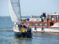 Varen is ook heel goed op anderen letten op de drukke Randmeren.