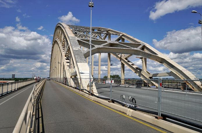 Nieuwe' Waalbrug van 62,5 miljoen bijna open voor verkeer | Nijmegen |  gelderlander.nl