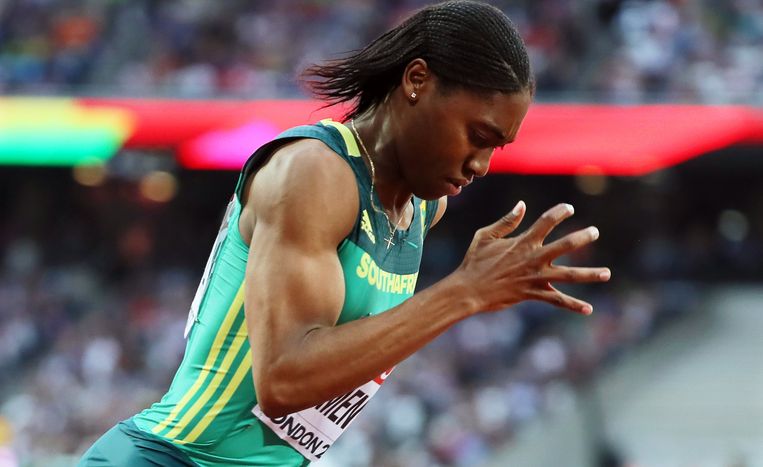 Het internationaal sporttribunaal Cas oordeelde woensdag dat Caster Semenya hormoonremmers moet nemen om haar testosteronniveau naar beneden te krijgen. Beeld ANP