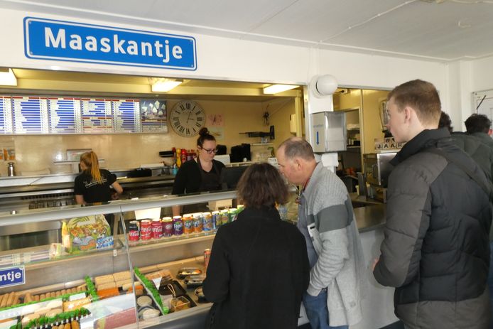 Topdrukte Op Laatste Dag New Kids Frietkeet In Maaskantje Meierij Bd Nl