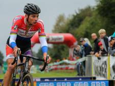 Van der Poel débute par une victoire à Gieten