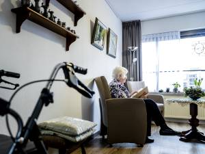 Oudere woont langer zelfstandig dankzij Sociaal Arrangeren: ‘Voorkomen dat crisisopname nodig is’ 
