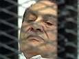Mubarak van beademing af, maar ligt in coma