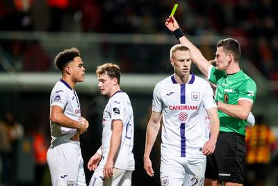 Un penalty litigieux en fin de match et Anderlecht concède un nouveau partage
