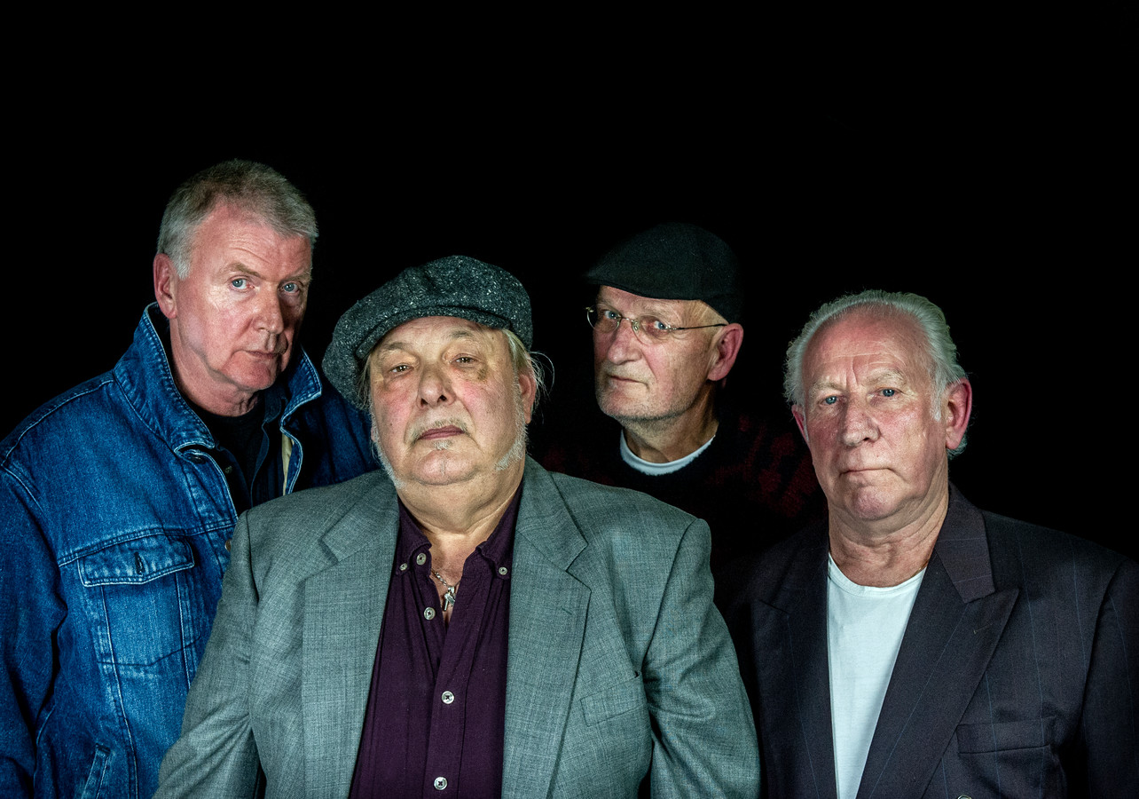 Deze opa's rocken de planken uit het podium | Foto | AD.nl