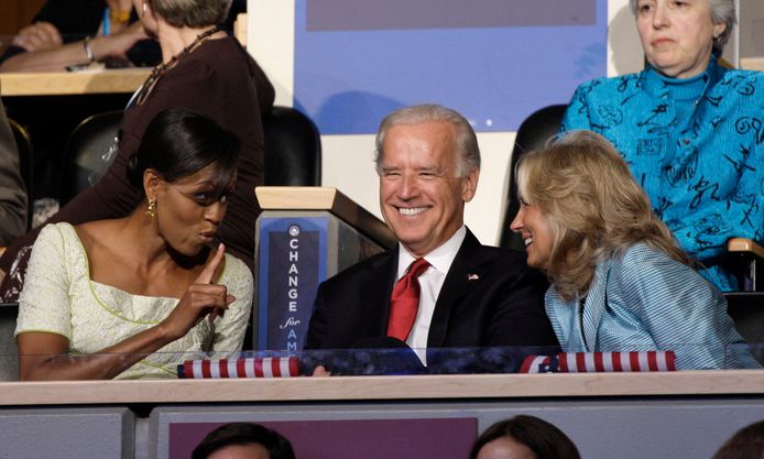 Michelle Obama, Joe Biden en zijn vrouw Jill in 2008.