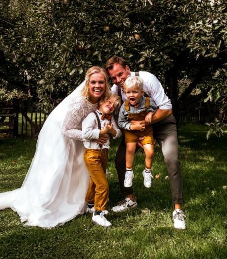 Cristel en Jeroen moeten voor derde keer trouwfeest annuleren: ‘Ik denk dat we voor volgend jaar gaan’
