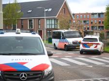 Agenten met kogelwerende vesten in actie in Bodegraven, mogelijk vuurwapen gezien 