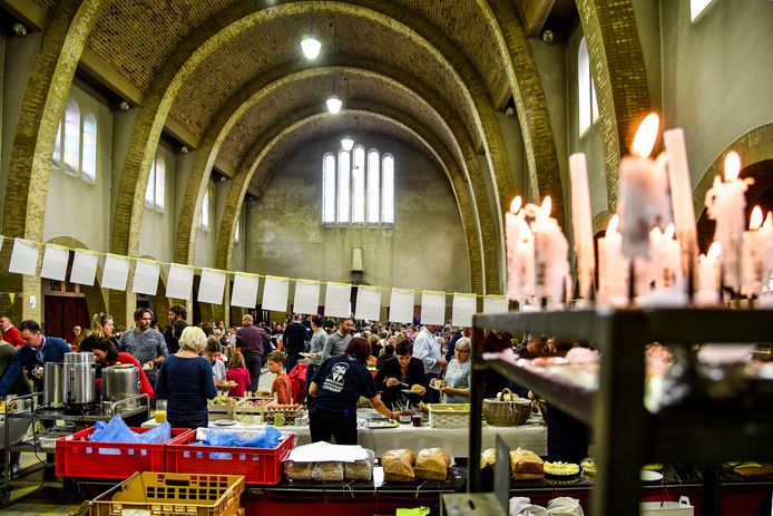 In de kerk vond eerder al eens een ontbijt plaats. Nu is het de beurt aan een tentoonstelling.