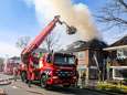Woning zwaar beschadigd na grote brand aan de Deventerstraat in Apeldoorn