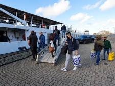 Asielboot Vlaardingen moet van politiek binnen twee weken vertrekken: ‘We zijn gepiepeld’