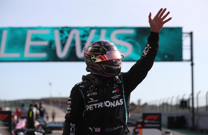 Lewis Hamilton start morgen in Portimoa vanop de eerste plaats aan de Grote Prijs van Portugal.