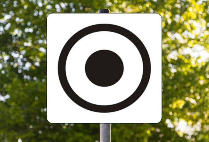 This road sign, which indicates the center of a city, is not even recognized by most Germans themselves