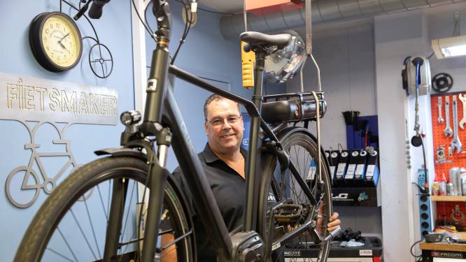 Hein (56) is fietsenmaker: ‘Ik ben per toeval in dit vak gerold’