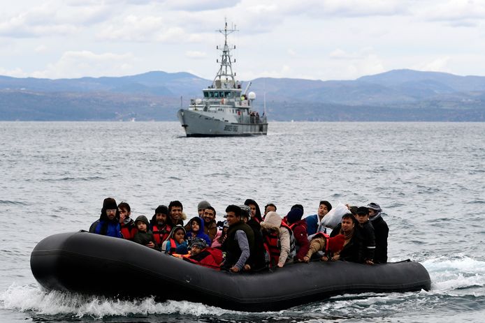 Vluchtelingen komen aan op het Griekse eiland Lesbos