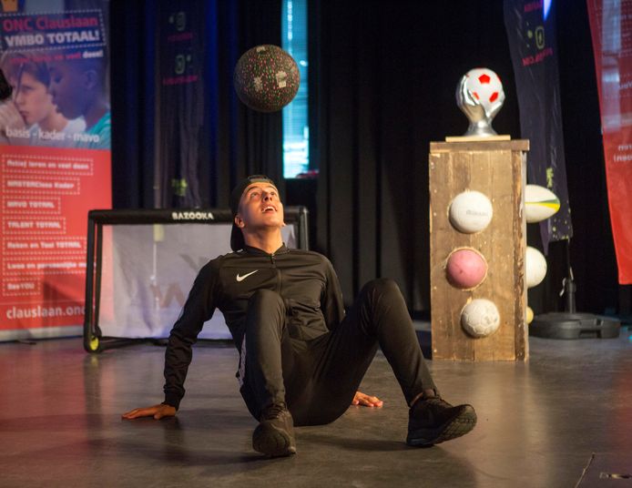 Wereldkampioen groundmoves Nasser El Jackson.