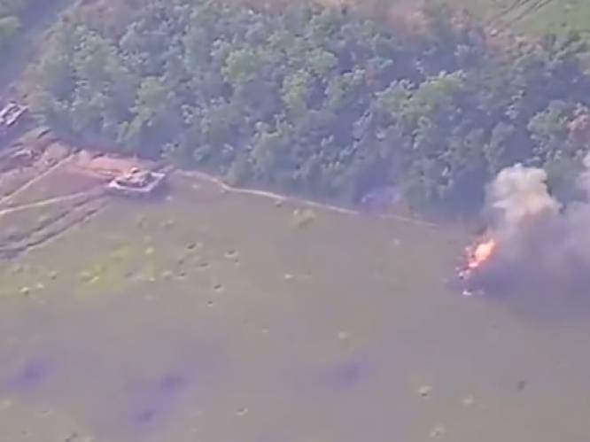 LIVE OEKRAÏNE. Leopard-tanks verschijnen aan het front, eerste exemplaar ook meteen vernield
