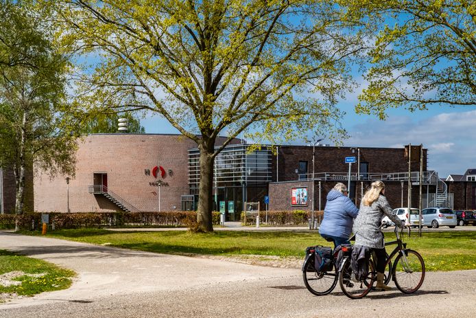 De gemeente Raalte investeert 180.000 euro om het klimaatsysteem in het HOFtheater eindelijk onder controle te krijgen. Niet meer te warm of te koud.